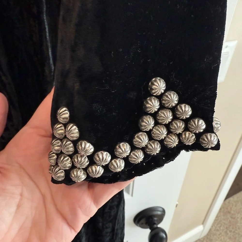 Vintage, silver-embellished, Western Double-D Ranch Black Velvet Dress - Picture 5 of 6